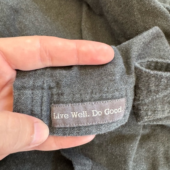 Toad & Co Flannagen Organic Cotton Flannel Button Down- Heather Grey- Large - Picture 6 of 10